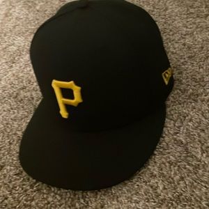 Pittsburg Pirates MLB hat and Atlanta Braves MLB hat